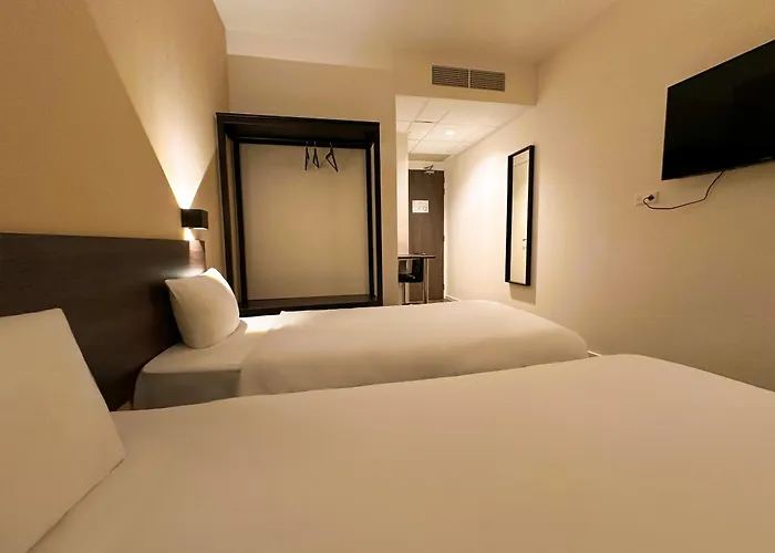 Hotelux Amsterdam Airport Hotel